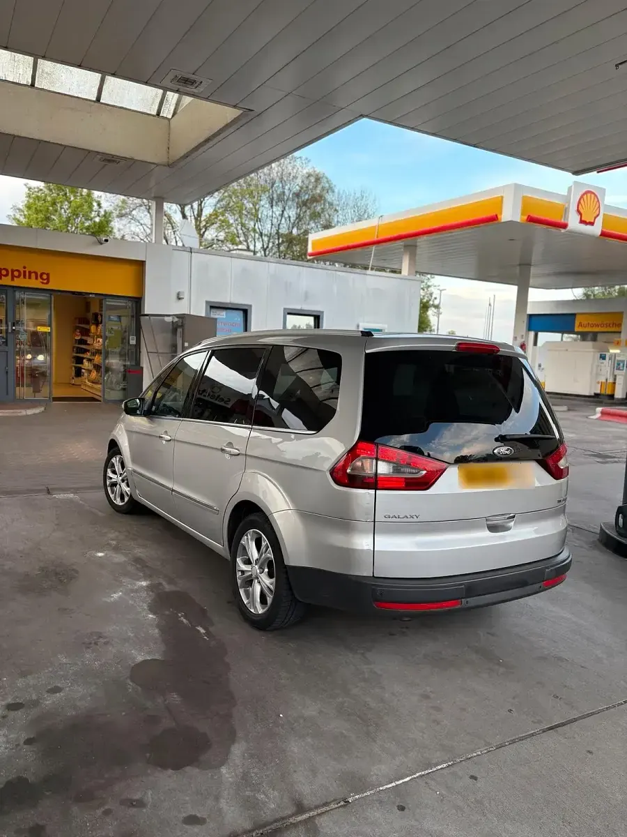 Gebraucht Ford Galaxy 163 PS (119 kW) 2012 Grau Van / Kleinbus