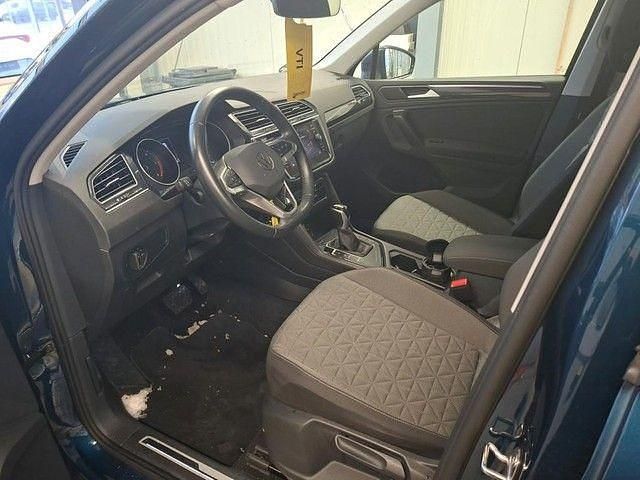 Gebraucht VW Tiguan Life 150 PS (110 kW) 2023 Blau SUV