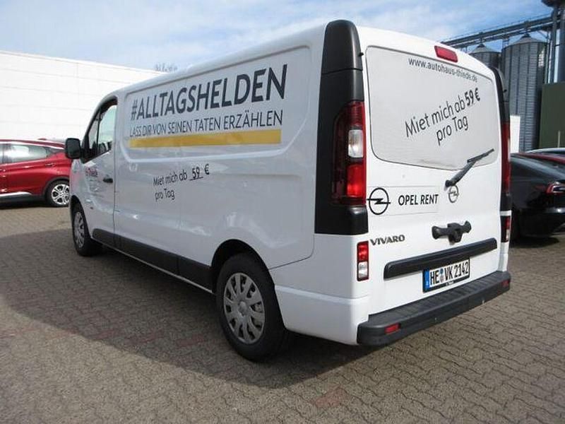 Gebraucht Opel Vivaro 90 PS (66 kW) 2015 Weiss Van / Kleinbus