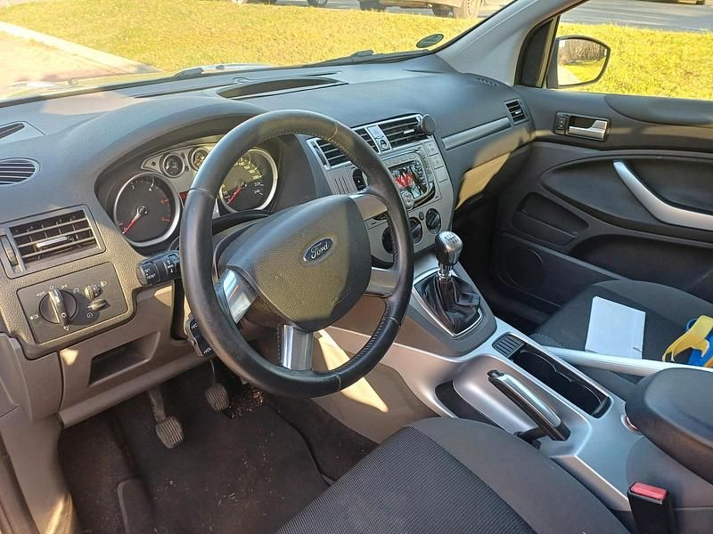 Gebraucht Ford Kuga 140 PS (102 kW) 2011 Silber SUV