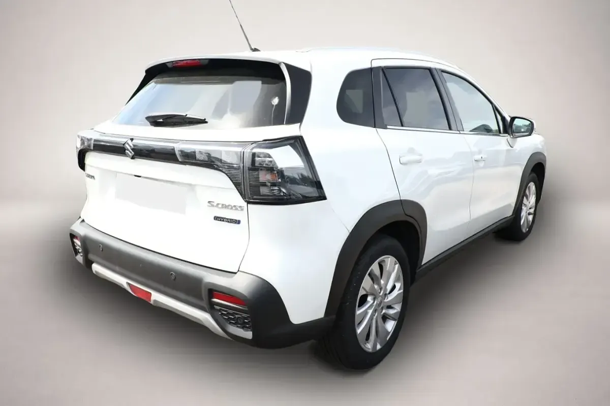 Gebraucht Suzuki SX4 S-Cross Comfort 116 PS (85 kW) 2023 Weiß SUV