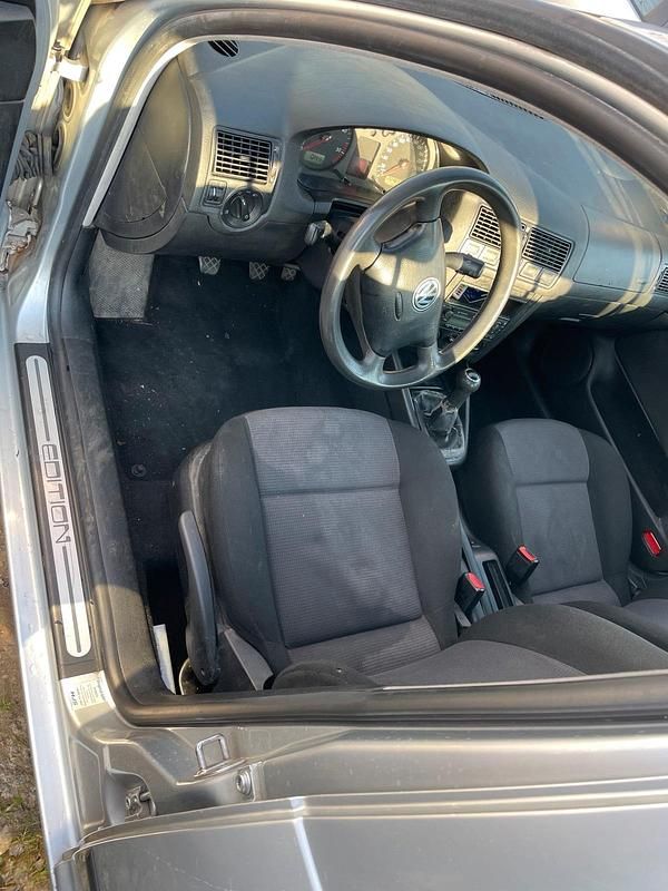 Gebraucht VW Golf IV 101 PS (74 kW) 2001 Silber Limousine