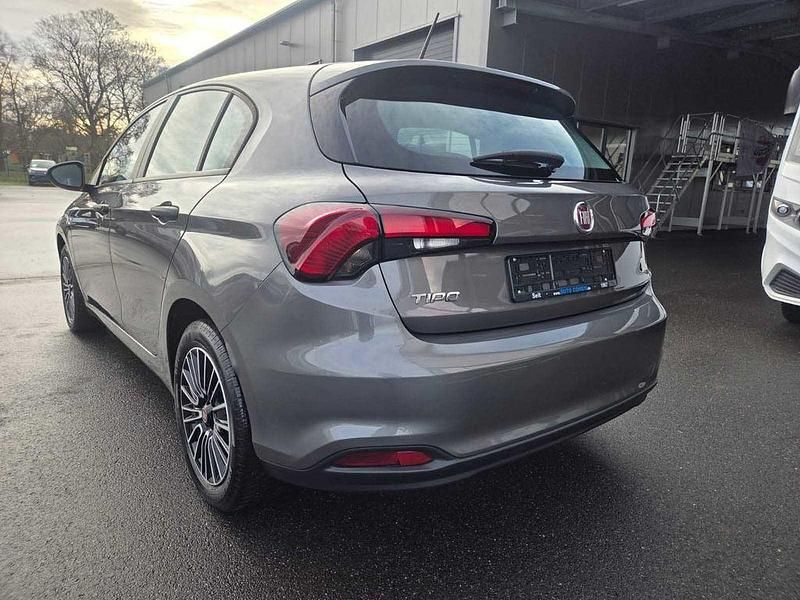 Gebraucht Fiat Tipo City Life 101 PS (74 kW) 2022 Dunkelgrau metallic (metallic) Limousine