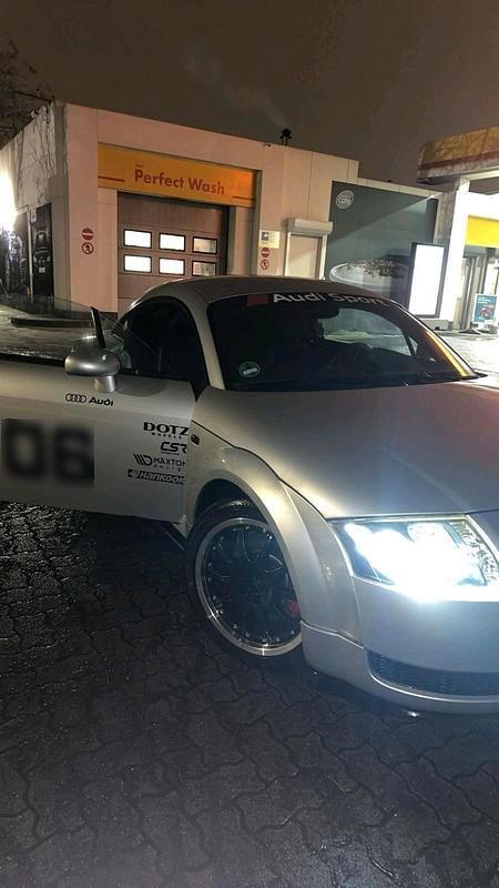 Second-hand Audi TT 150 CP (110 kW) 2003 Argintiu Coupe