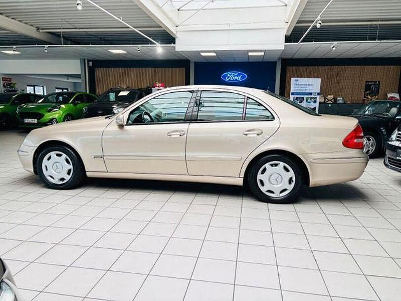 Gebraucht Mercedes E230 Elegance 177 PS (130 kW) 2002 Beige Limousine