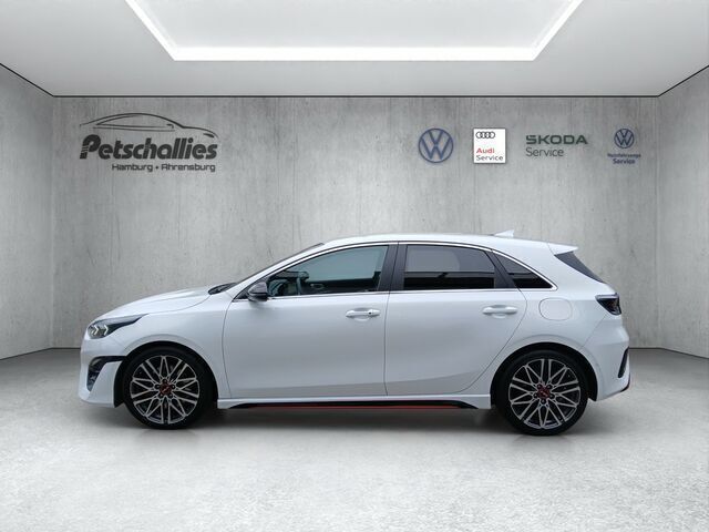 Second-hand Kia Ceed 204 CP (150 kW) 2023 Andere farbe Hatchback