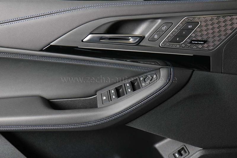 Gebraucht BMW 223 Active Tourer Performance 204 PS (150 kW) 2025 Sparkling kupfergrau (c55) Van / Kleinbus