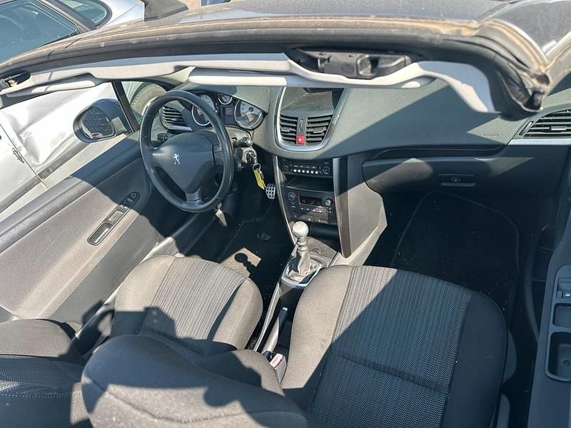 Gebraucht Peugeot 207 111 PS (81 kW) 2011 Cabrio