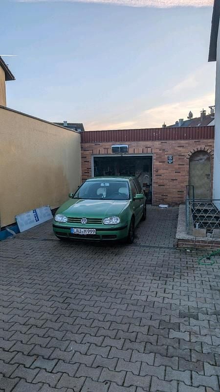 Grün Gebraucht 2000 VW Golf IV Kleinwagen | 1.200 € (Guter Preis) - Bild 1/4