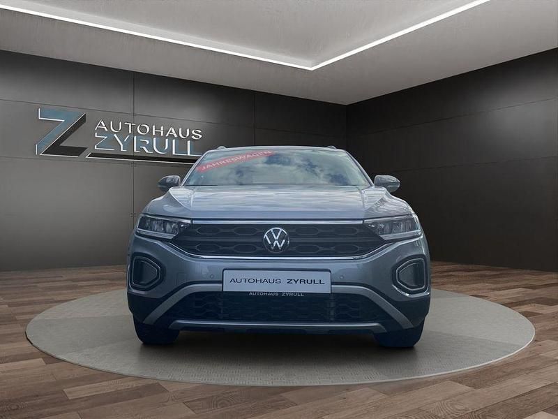 Silber Gebraucht 2024 VW T-Roc Goal SUV | 27.990 € (Fairer Preis) - Bild 1/4