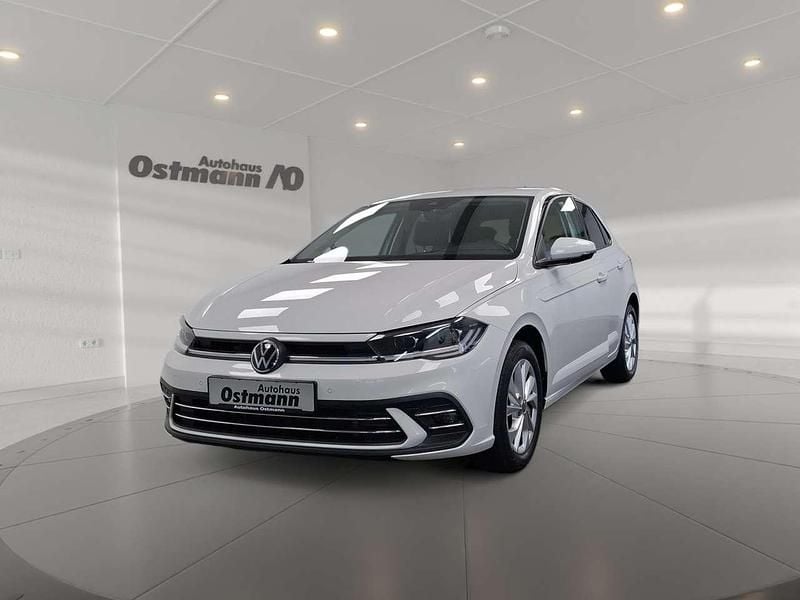 Pure white Gebraucht 2021 VW Polo Style Kleinwagen | 16.210 € (Guter Preis) - Bild 1/4