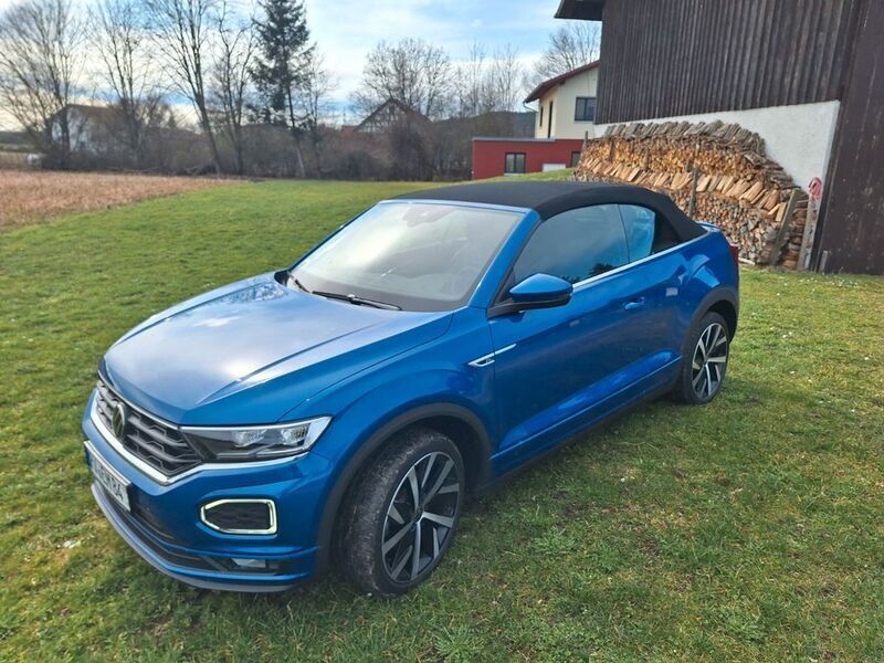 Blau Gebraucht 2022 VW T-Roc Cabriolet R-line Cabrio | 28.200 € (Superpreis) - Bild 1/4