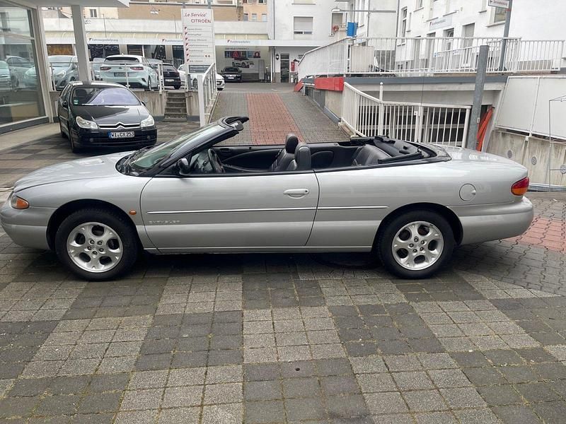 Gebraucht Chrysler Stratus 131 PS (96 kW) 2000 Silber Cabrio