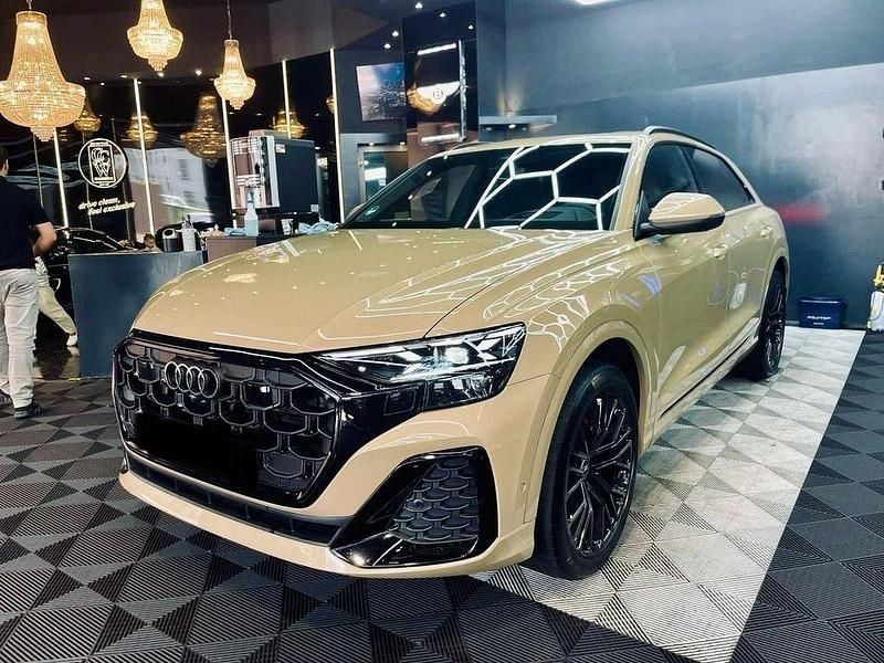 Gebraucht Audi Q8 S-Line 286 PS (210 kW) 2025 SUV