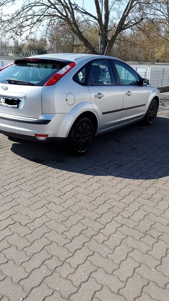 Second-hand Ford Focus 101 CP (74 kW) 2007 Argintiu Hatchback