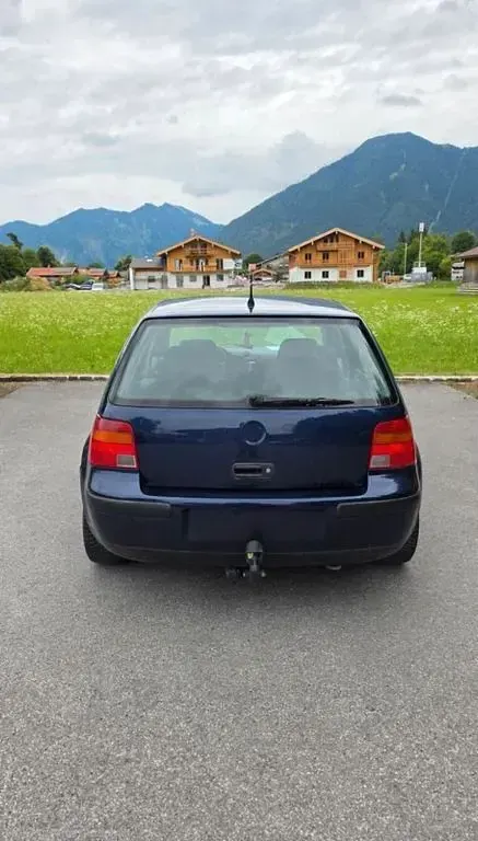 Gebraucht VW Golf IV 101 PS (74 kW) 2002 Blau Limousine
