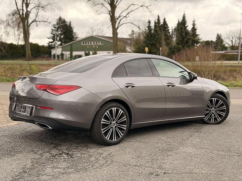 Gebraucht Mercedes CLA200 150 PS (110 kW) 2022 Grau Limousine
