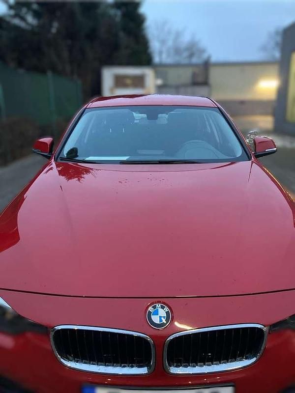 Gebraucht BMW 316 116 PS (85 kW) 2016 Rot Kombi