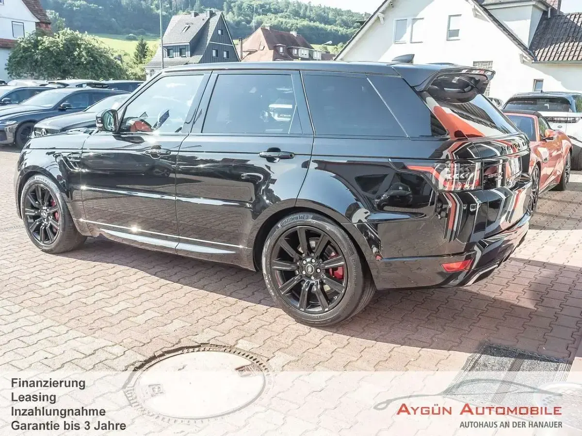 Gebraucht Land Rover Range Rover Sport HSE Dynamic 525 PS (386 kW) 2021 Santorini black SUV