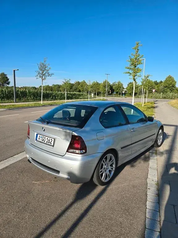 Gebraucht BMW 325 M Sport 192 PS (141 kW) 2003 Silber Limousine
