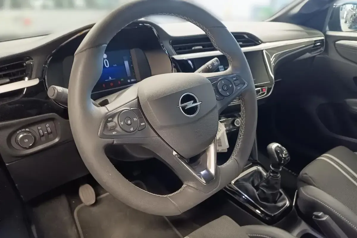 Gebraucht Opel Corsa 101 PS (74 kW) 2025 Weiß Kleinwagen