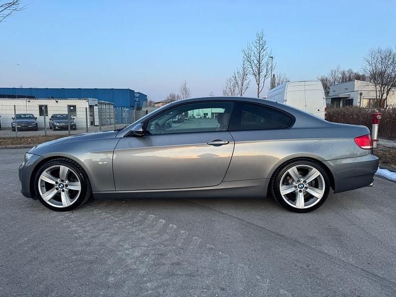 Gebraucht BMW 320 Performance 170 PS (125 kW) 2009 Grau Coupé