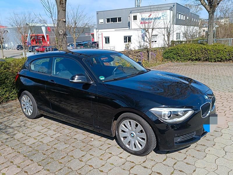 Gebraucht BMW 116 Efficient Dynamics 116 PS (85 kW) 2013 Schwarz Kleinwagen