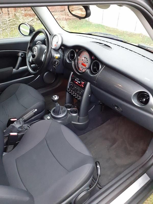 Gebraucht Mini ONE 90 PS (66 kW) 2005 Andere farben Kleinwagen