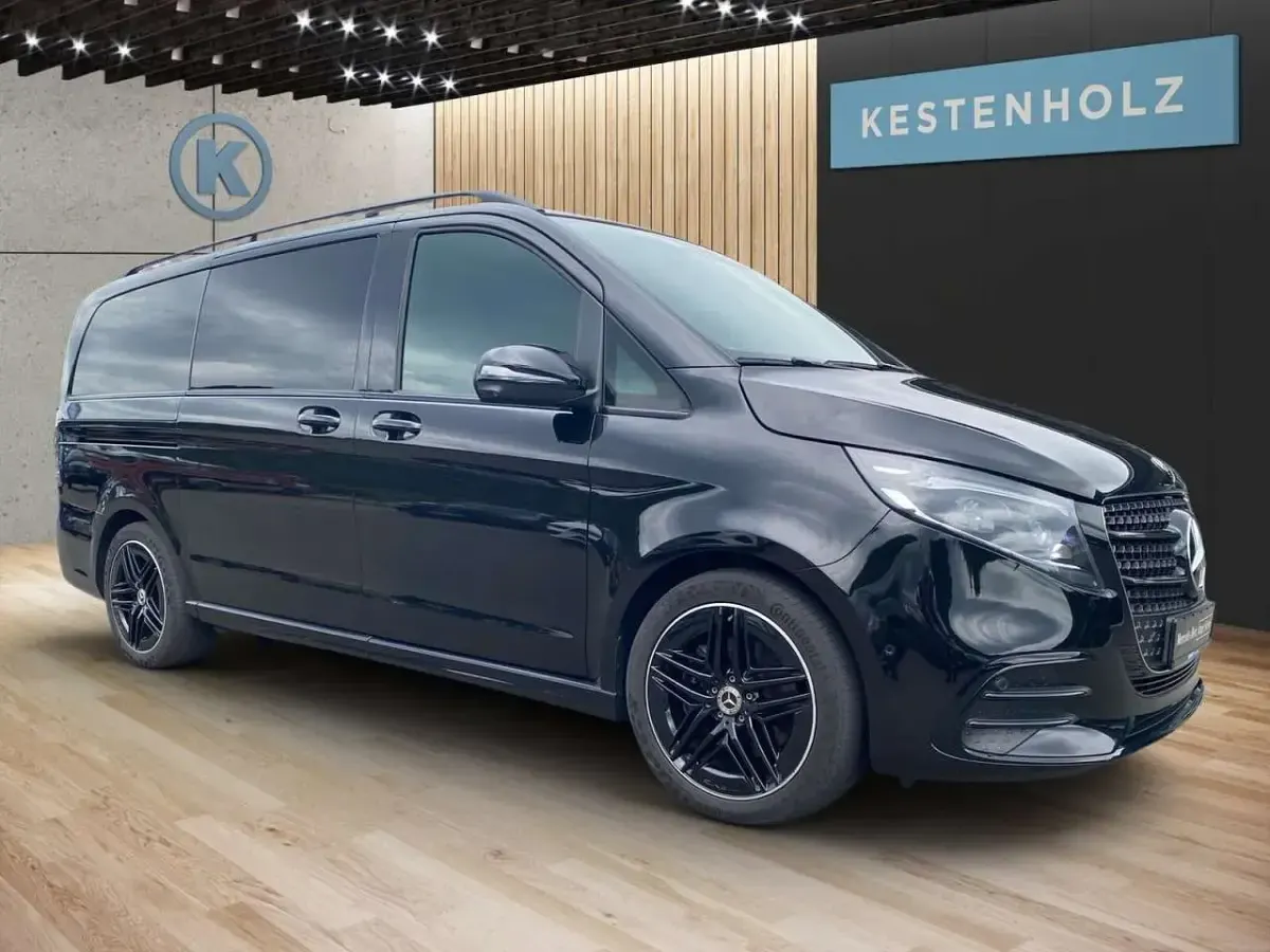 Gebraucht Mercedes V250 Avantgarde 190 PS (139 kW) 2025 Obsidianschwarz Van / Kleinbus