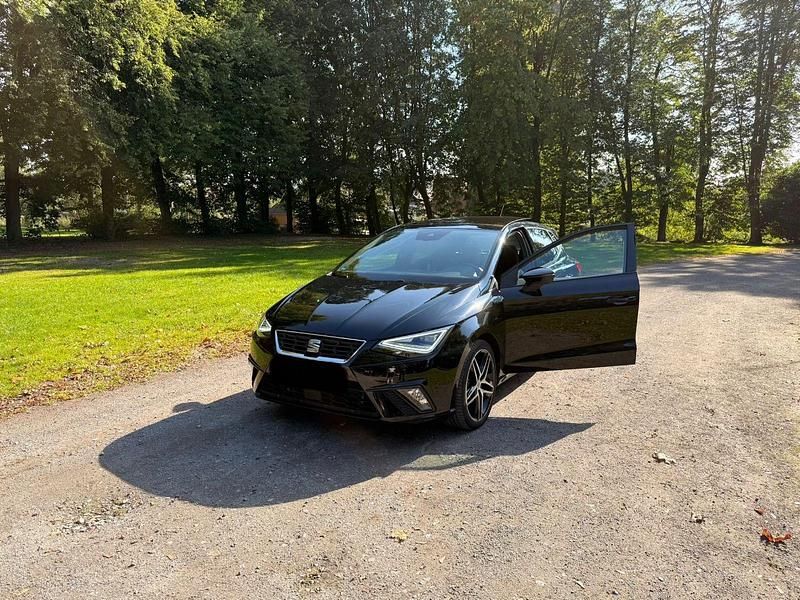 Schwarz Gebraucht 2022 Seat Ibiza Beats Kleinwagen | 20.999 € (Fairer Preis) - Bild 1/4