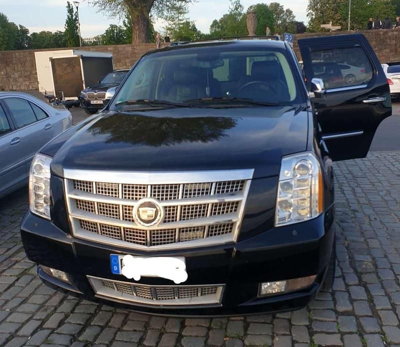 Gebraucht Cadillac Escalade 409 PS (300 kW) 2011 SUV