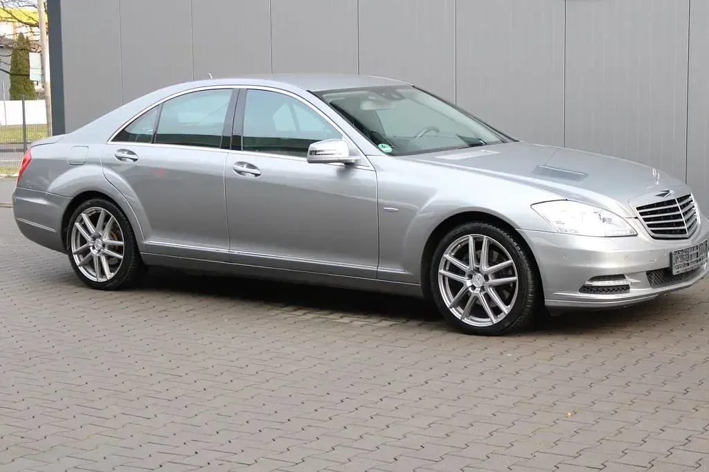 Gebraucht Mercedes S400 279 PS (205 kW) 2011 Silber Limousine