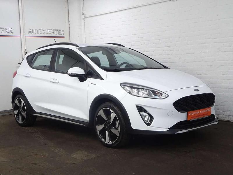 Gebraucht Ford Fiesta Active 125 PS (91 kW) 2020 Frostweiß Kleinwagen
