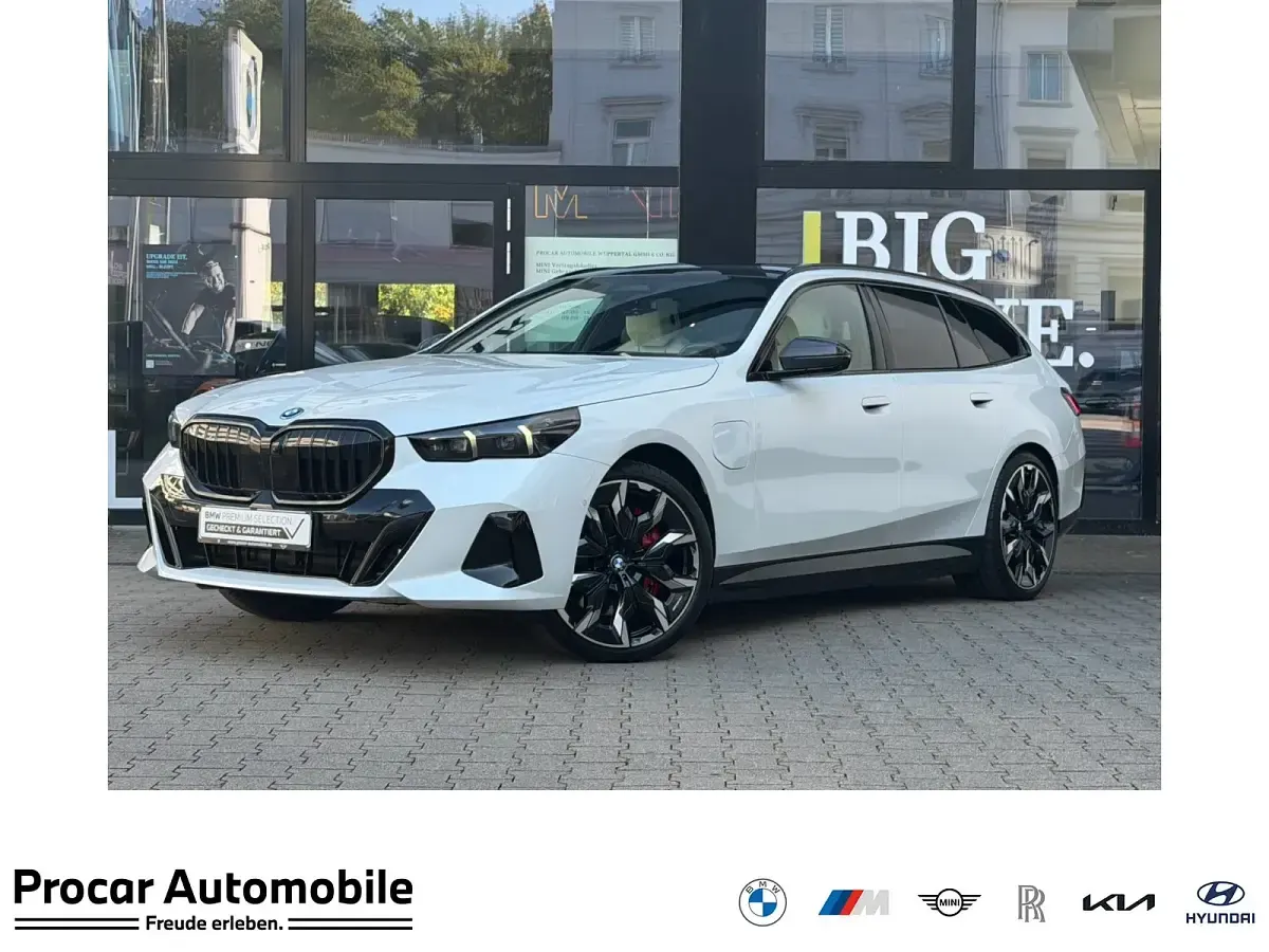 Gebraucht BMW 550e M Sport 489 PS (359 kW) 2026 Kombi