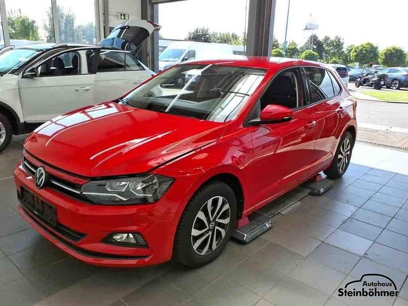 Rot Gebraucht 2021 VW Polo Active Kleinwagen | 15.840 € (Fairer Preis) - Bild 1/4