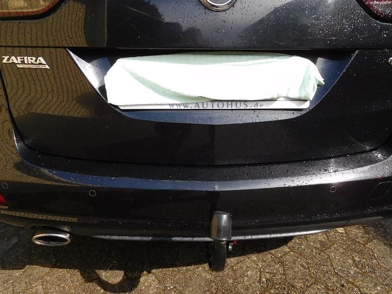 Gebraucht Opel Zafira Tourer Active 165 PS (121 kW) 2013 Schwarz Van / Kleinbus