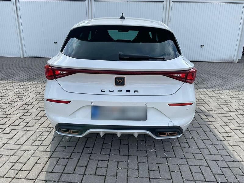 Gebraucht Cupra Leon 204 PS (150 kW) 2022 Weiß Limousine