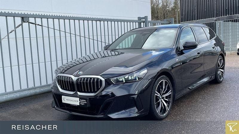 Gebraucht BMW 540 M Sport 303 PS (222 kW) 2025 Schwarz Limousine