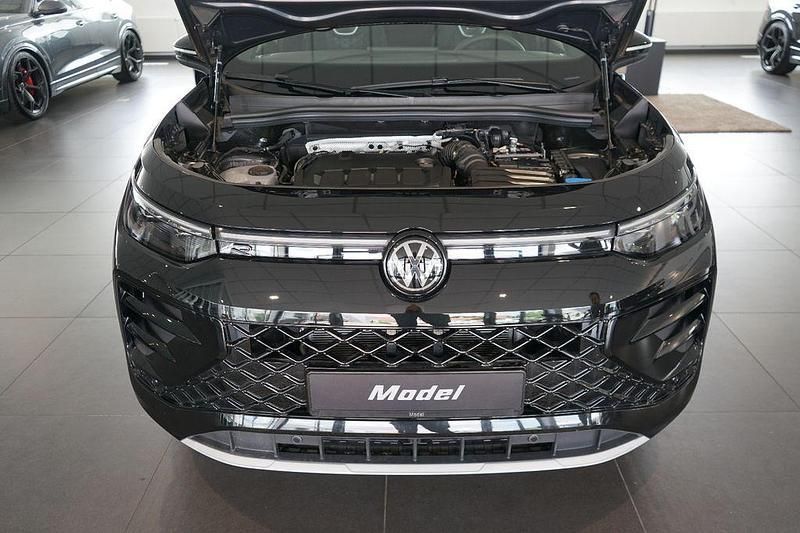 Neu VW Tayron R-line 150 PS (110 kW) 2025 Schwarz SUV