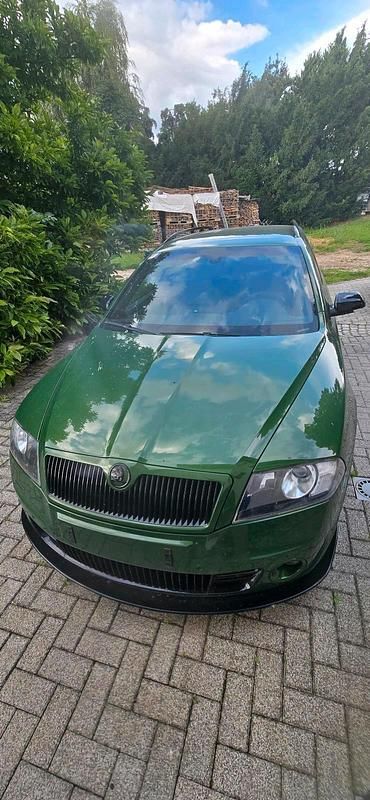 Grün Gebraucht 2008 Skoda Octavia Kombi | 7.450 € - Bild 1/4