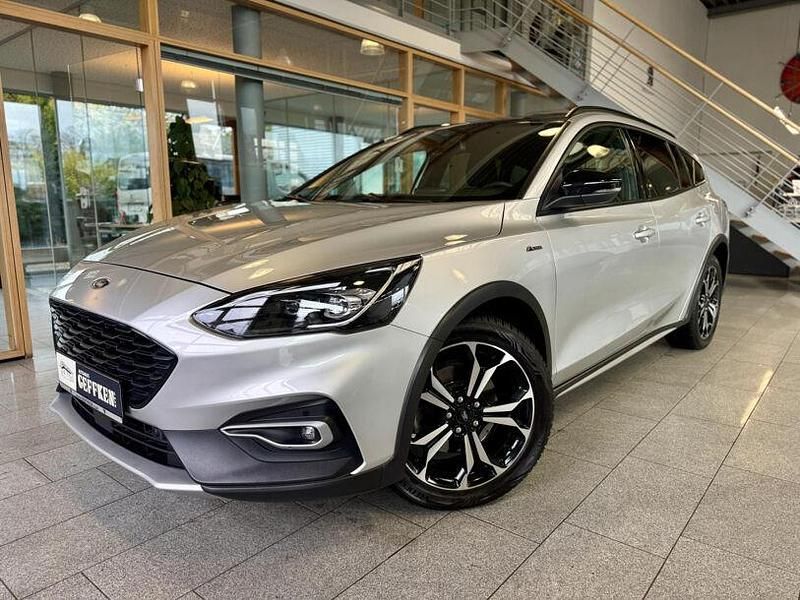 Polarsilber (metallic) Gebraucht 2021 Ford Focus Active X Kombi | 15.990 € (Fairer Preis) - Bild 1/4