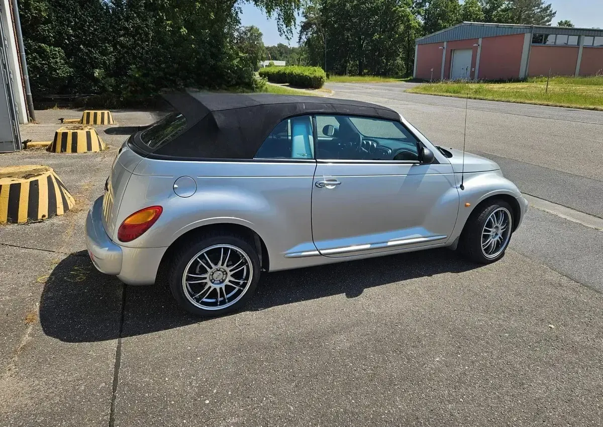 Używany Chrysler PT Cruiser 143 KM (105 kW) 2005 Srebrny Kabriolet