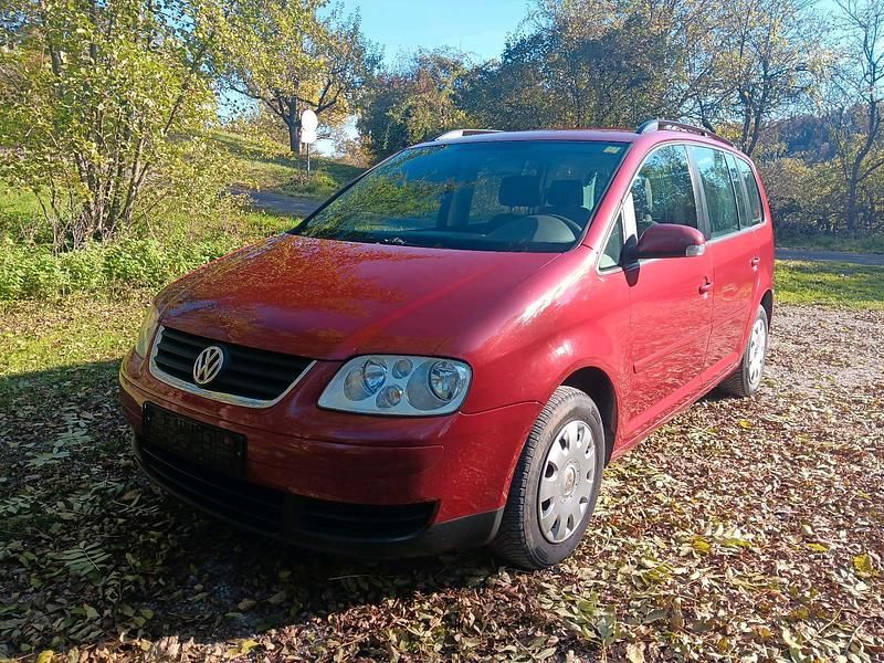 Rot Gebraucht 2003 VW Touran Van / Kleinbus | 2.800 € (Fairer Preis) - Bild 1/4