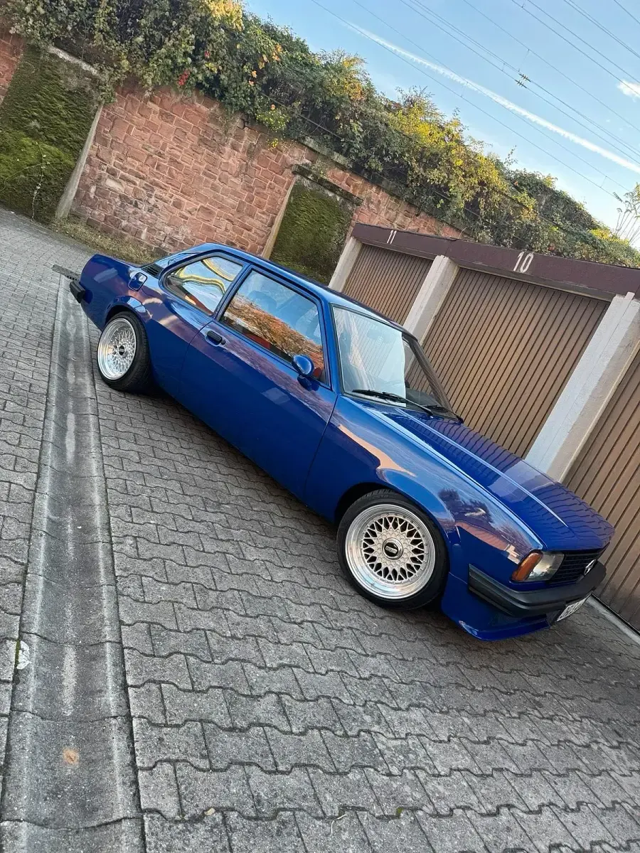 Gebraucht Opel Ascona 150 PS (110 kW) 1976 Blau Limousine