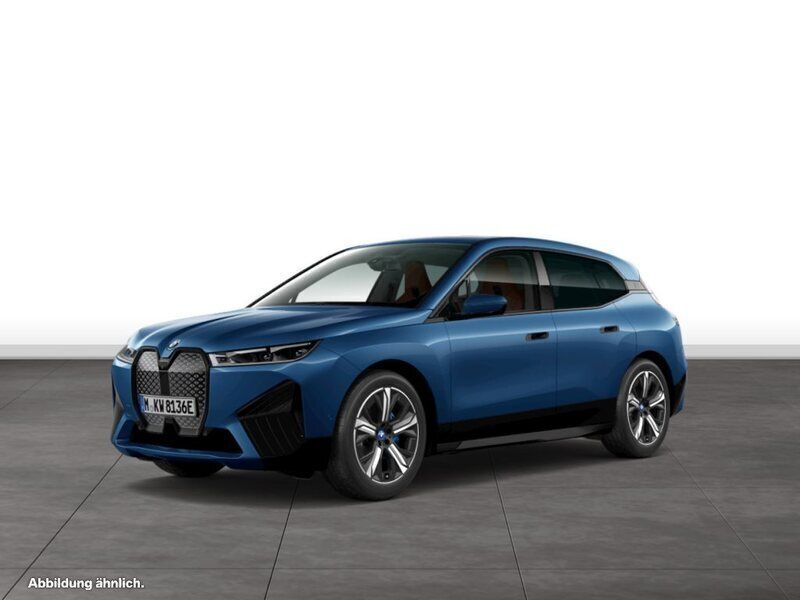 Blau Gebraucht 2024 BMW iX SUV | 58.515 € (Fairer Preis) - Bild 1/4
