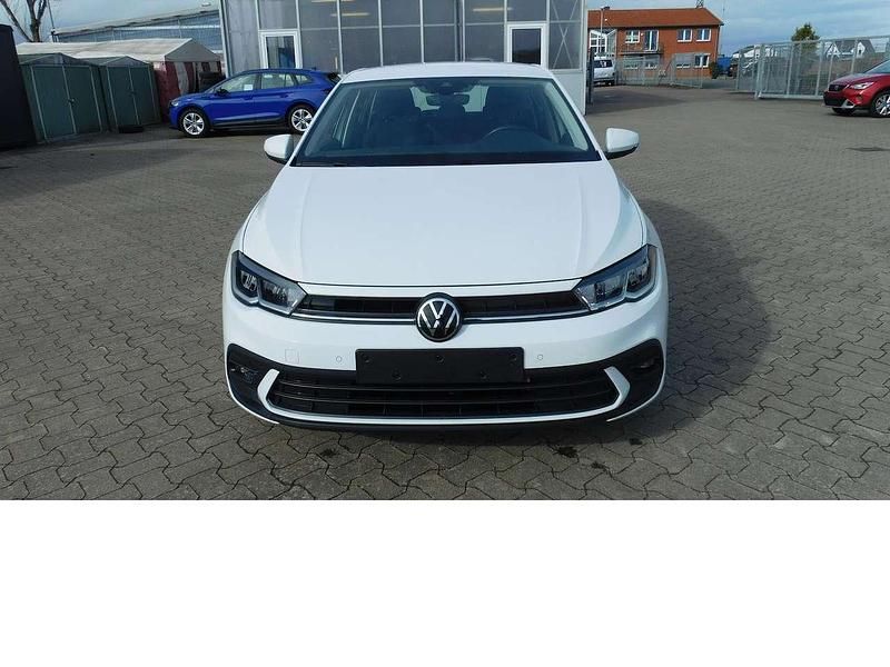 Gebraucht VW Polo Life 80 PS (58 kW) 2022 Purewhite (weiß)weiß Kleinwagen