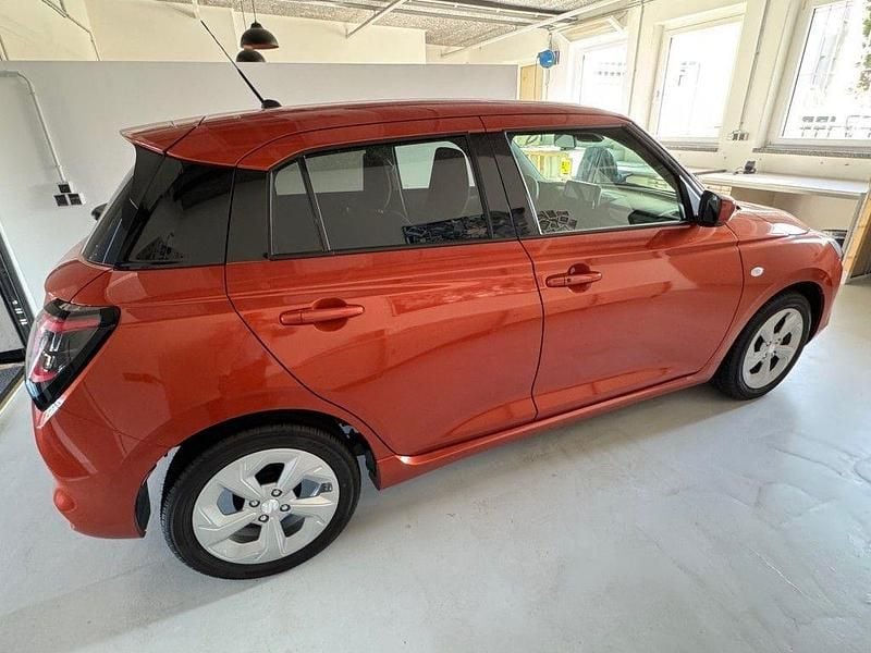 Gebraucht Suzuki Swift Comfort 83 PS (61 kW) 2024 Orange Limousine