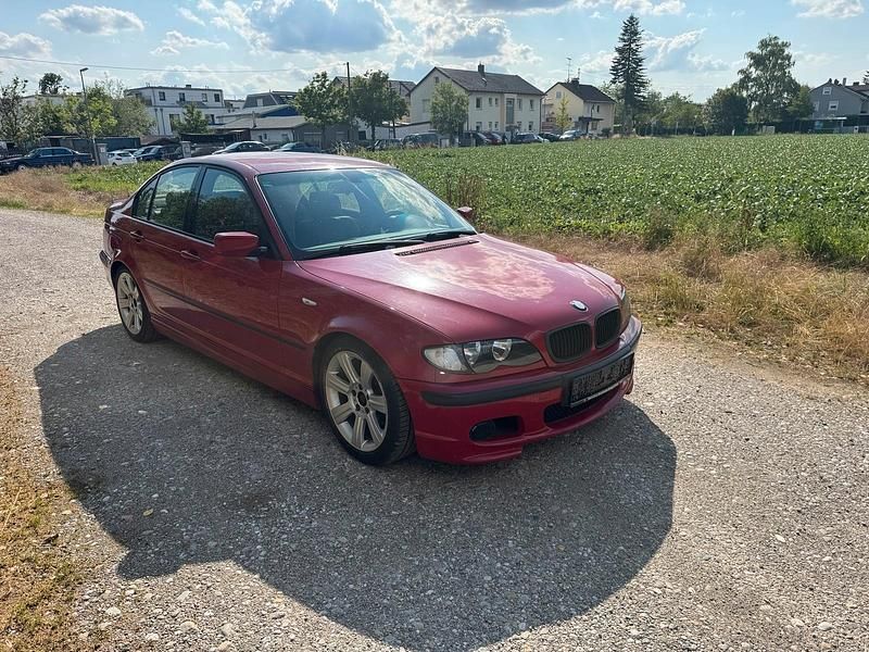 Rot Gebraucht 2004 BMW 318 M Sport Limousine | 2.650 € (Guter Preis) - Bild 1/4