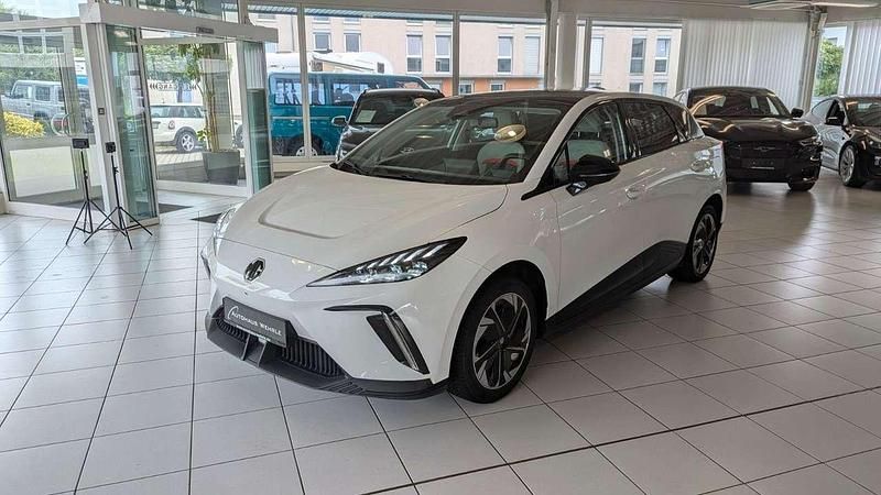 Dover white Gebraucht 2022 MG MG4 EV Luxury Kleinwagen | 19.990 € (Fairer Preis) - Bild 1/4