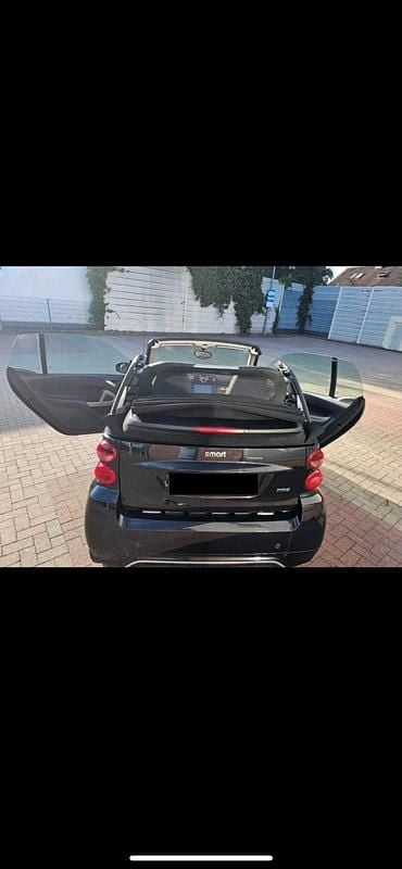 Gebraucht Smart ForTwo Cabrio 71 PS (52 kW) 2014 Schwarz Cabrio